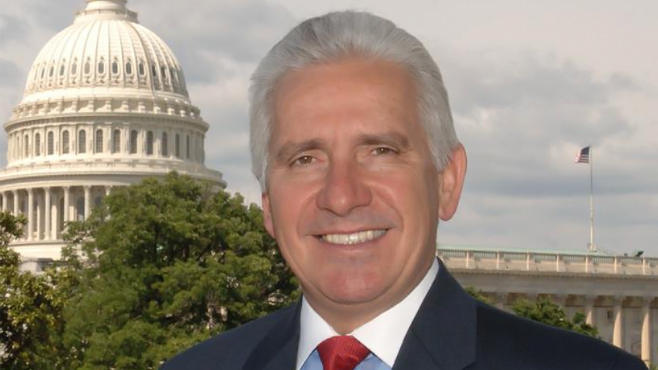 Composite photo of Rep. Jim Costa and the Capitol