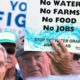 Photo of California farmers rallying to protest water plan