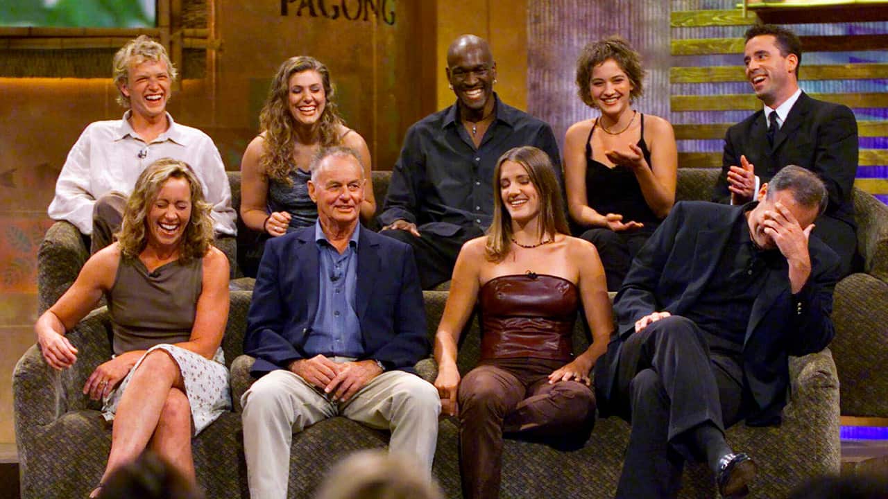 Photo of Survivor cast in 2000