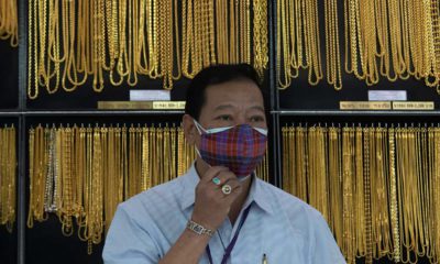 Photo of a shopkeeper in Thailand